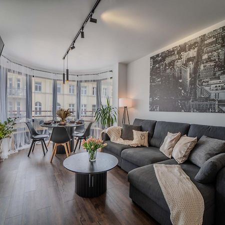 New Large Modern Apartment - City Center - 60M2 - Lift - Parking Wroclaw Bagian luar foto