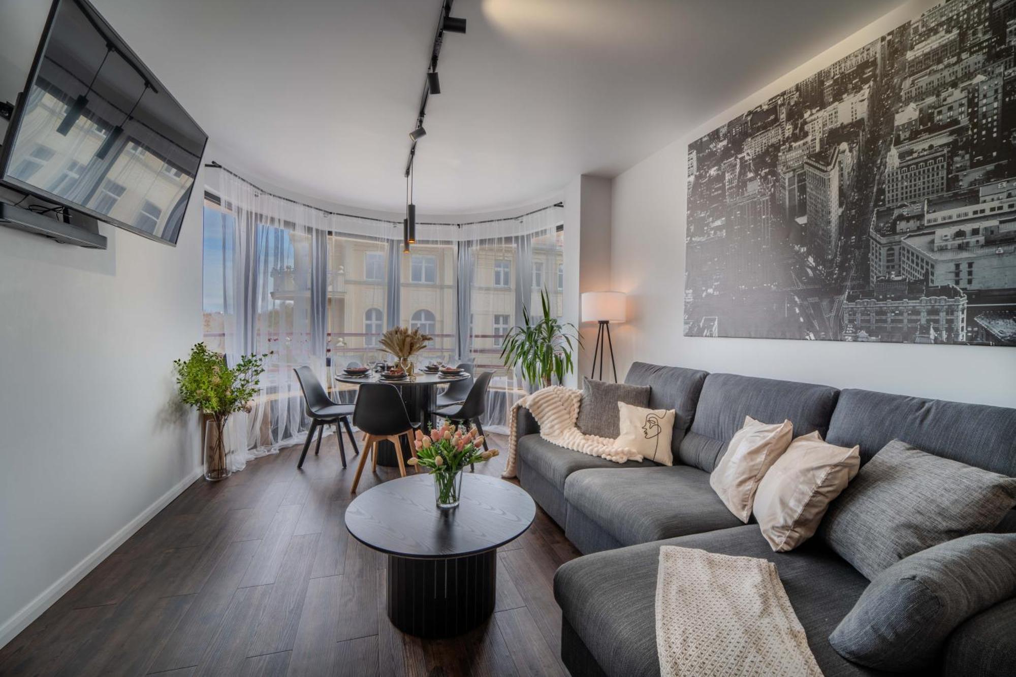New Large Modern Apartment - City Center - 60M2 - Lift - Parking Wroclaw Bagian luar foto