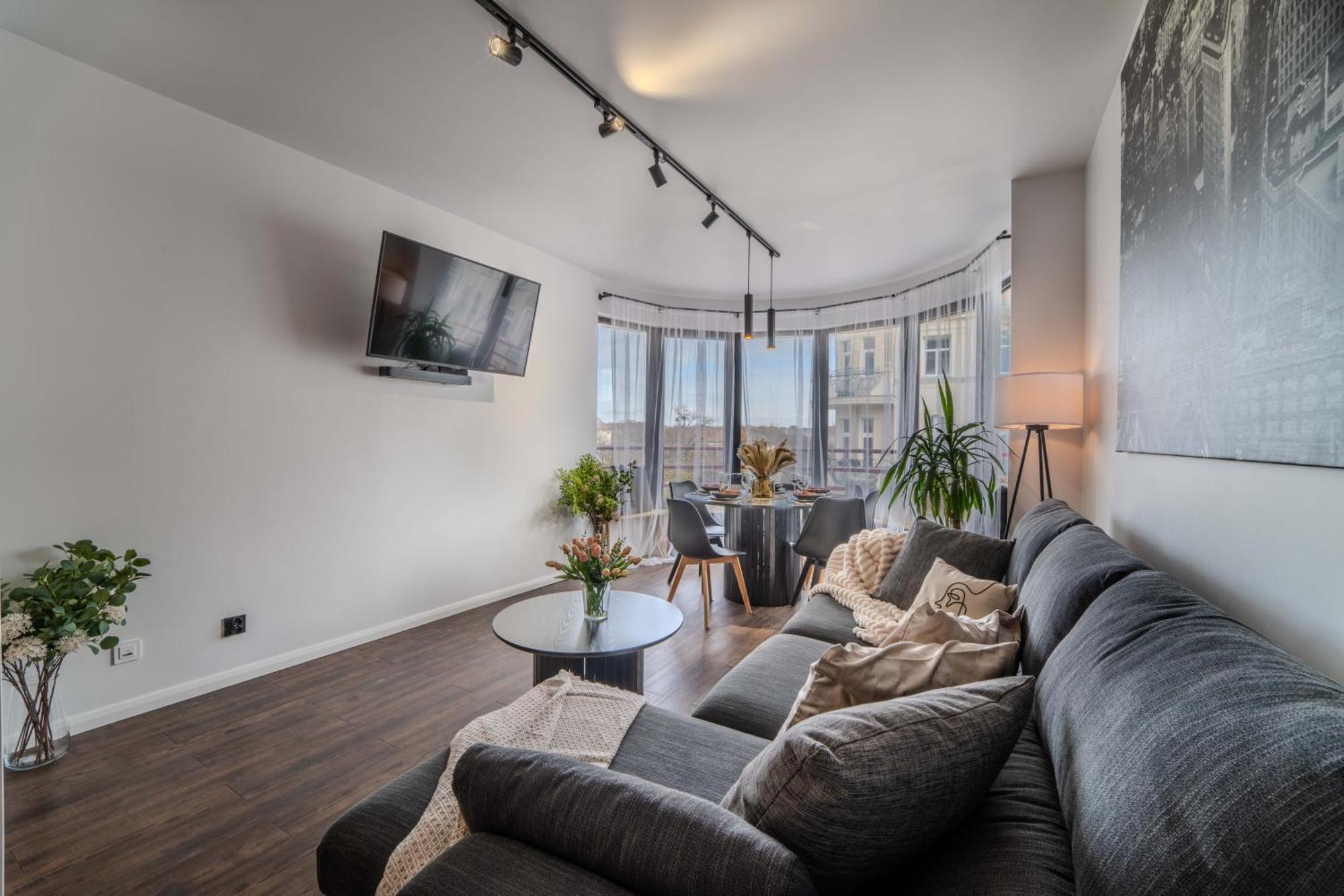 New Large Modern Apartment - City Center - 60M2 - Lift - Parking Wroclaw Bagian luar foto