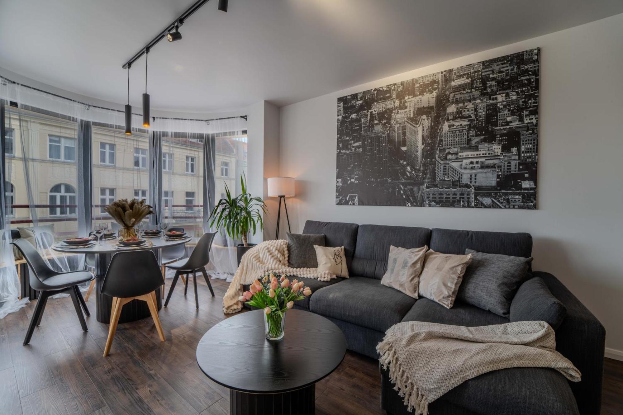 New Large Modern Apartment - City Center - 60M2 - Lift - Parking Wroclaw Bagian luar foto