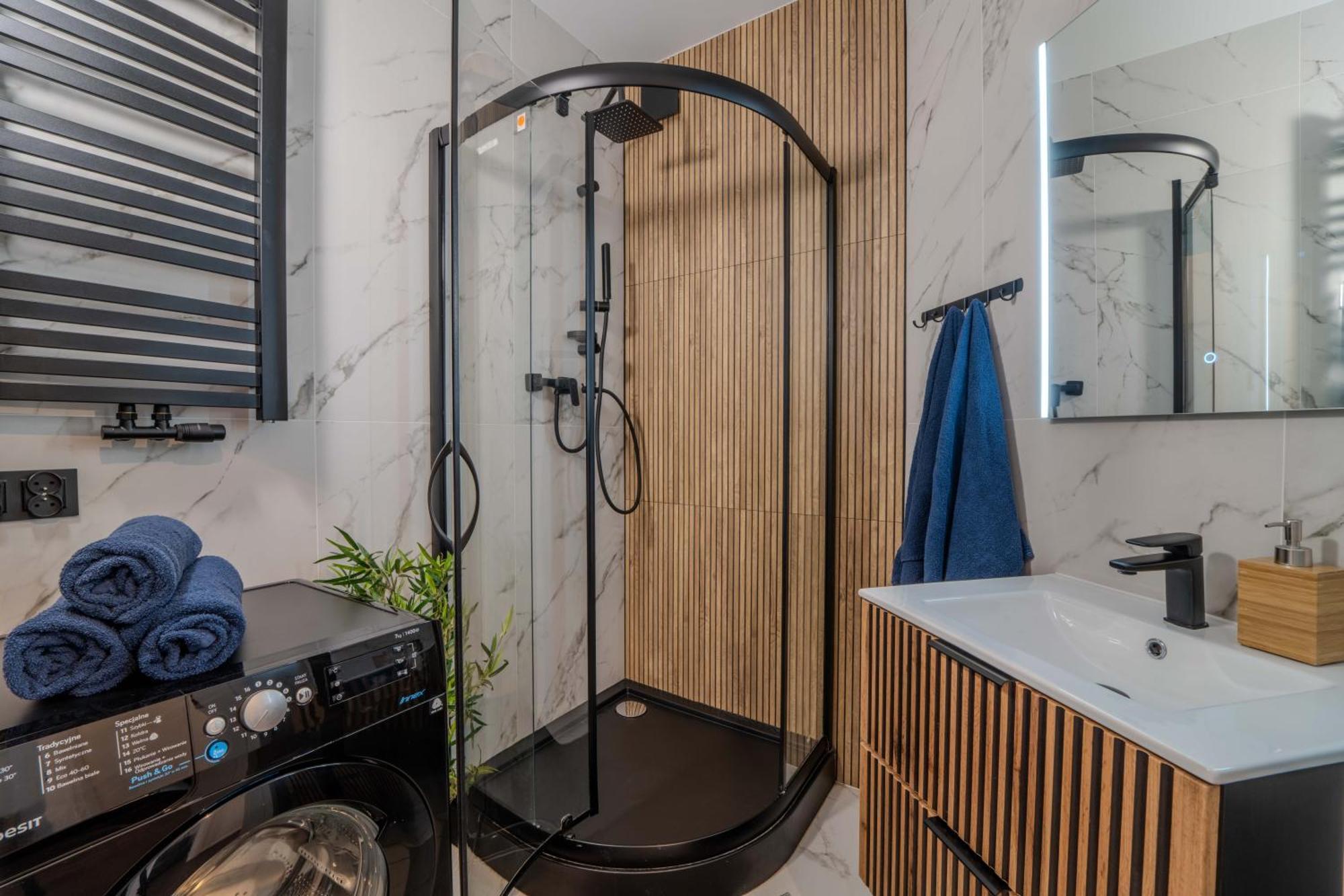 New Large Modern Apartment - City Center - 60M2 - Lift - Parking Wroclaw Bagian luar foto