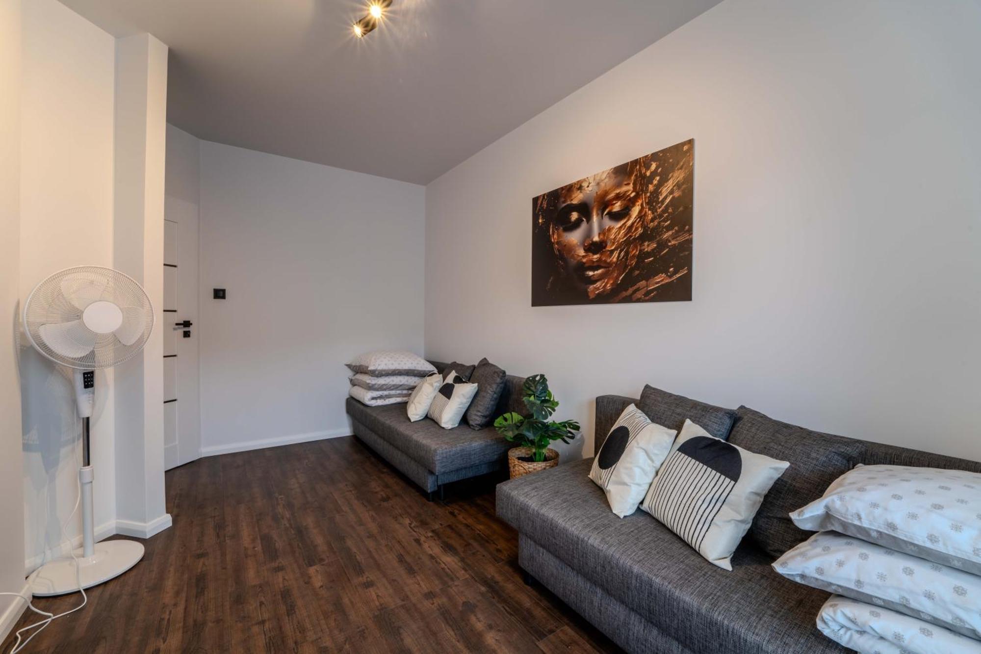 New Large Modern Apartment - City Center - 60M2 - Lift - Parking Wroclaw Bagian luar foto