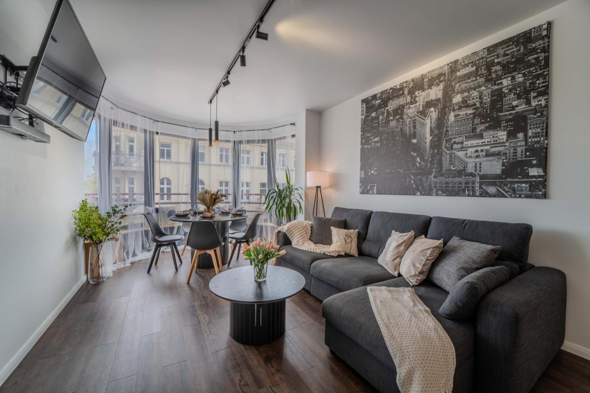New Large Modern Apartment - City Center - 60M2 - Lift - Parking Wroclaw Bagian luar foto